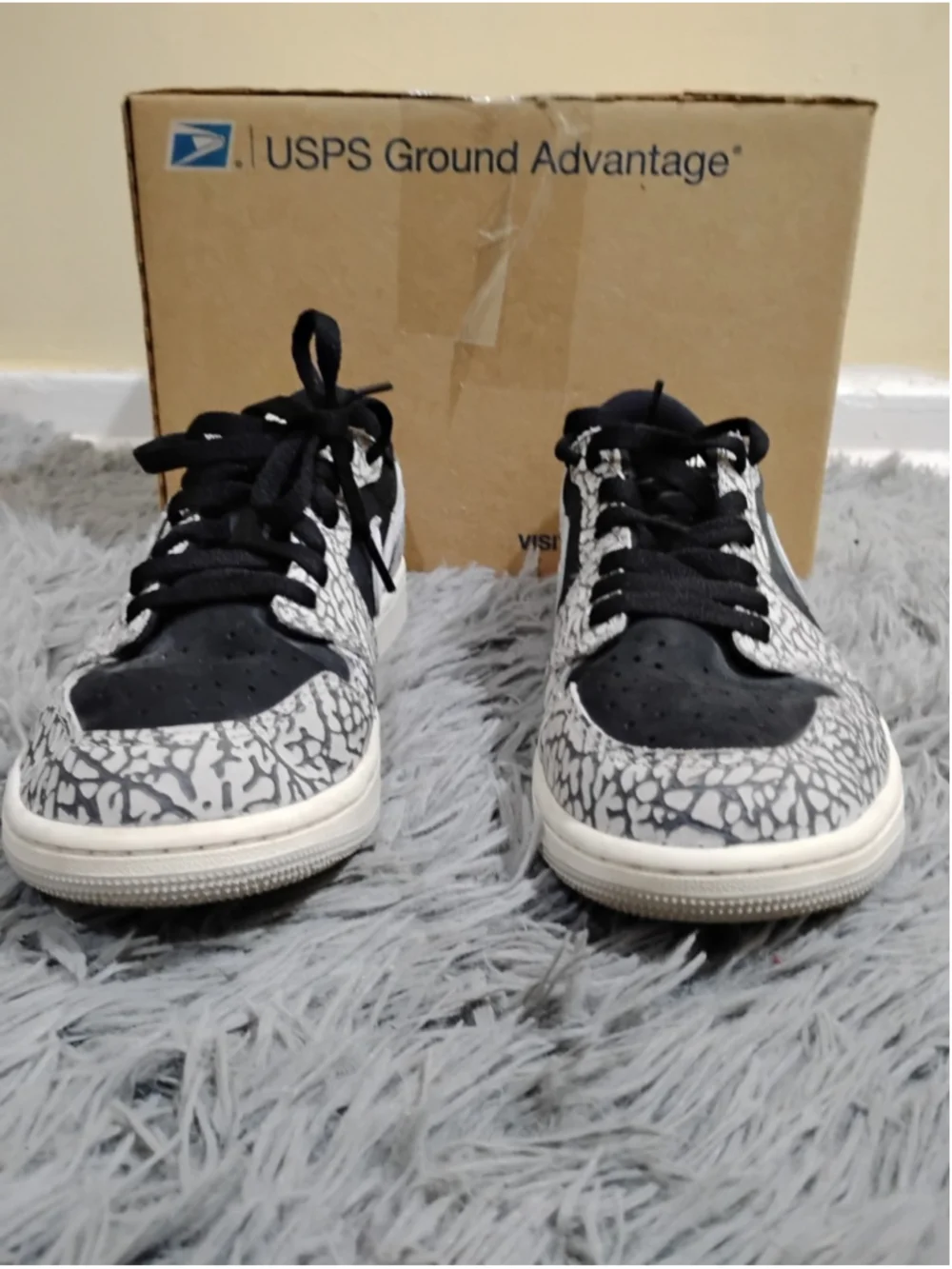 Nike Air Jordan 1 Retro OG Low Black Cement Men Size 9.5 / Women 11 CZ0790-001